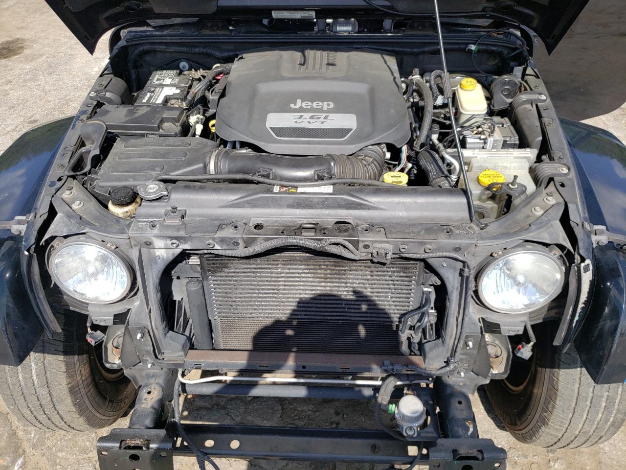 1C4BJWEGXDL673512 2013 Jeep Wrangler Unlimited Sahara