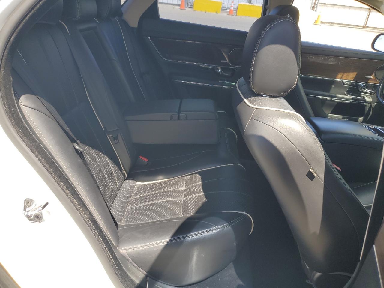 SAJWA1GE5CMV31238 2012 Jaguar Xj Supercharged