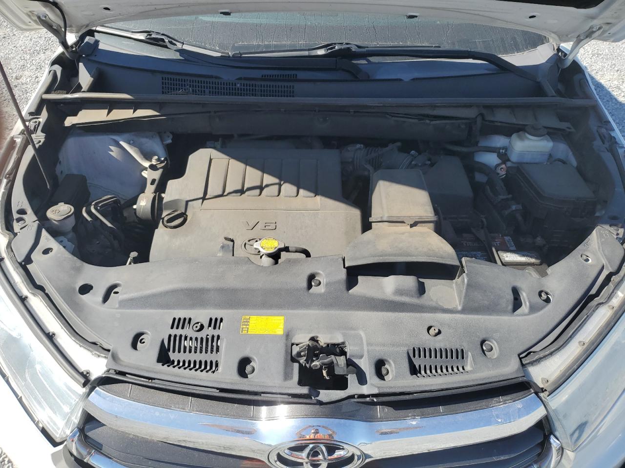 5TDDKRFHXES014909 2014 Toyota Highlander Limited