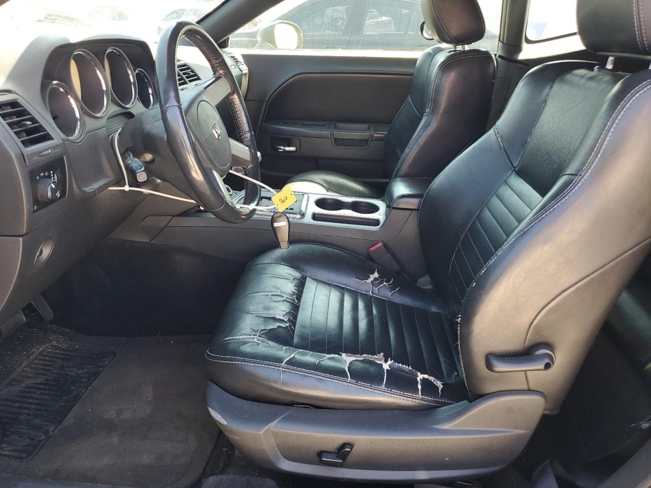 2B3LJ44V29H535820 2009 Dodge Challenger Se