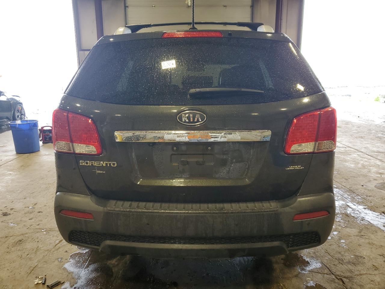 5XYKTCA19BG169794 2011 Kia Sorento Base