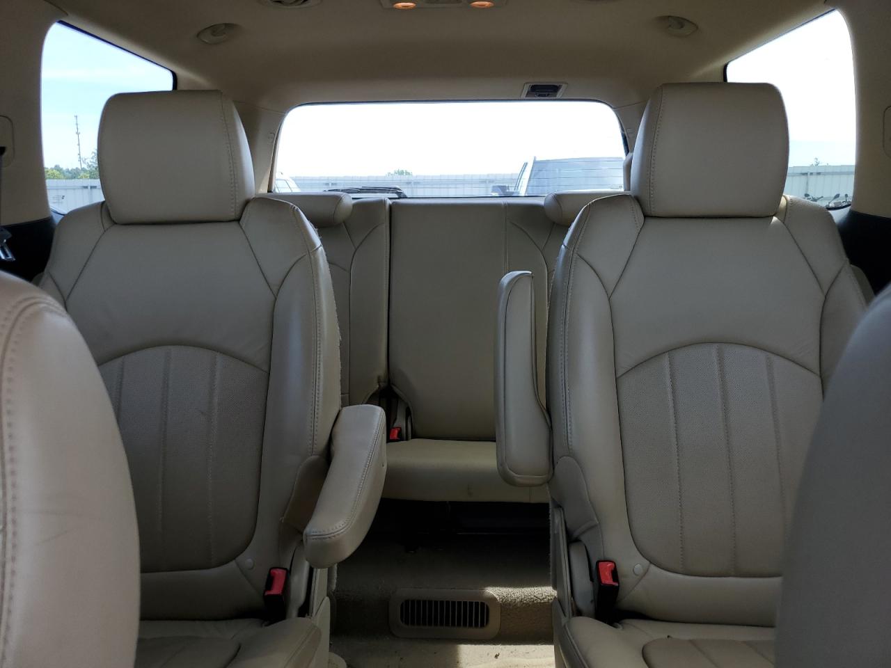 1GKKVTED8BJ281084 2011 GMC Acadia Denali