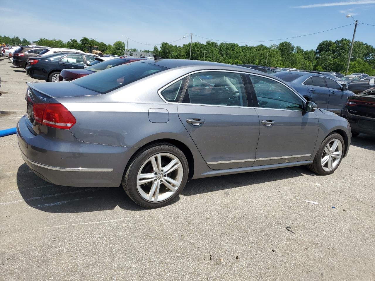 Lot #2720715058 2014 VOLKSWAGEN PASSAT SEL