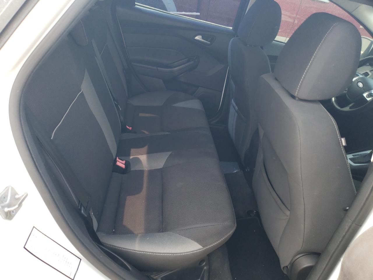 1FADP3F27EL171461 2014 Ford Focus Se
