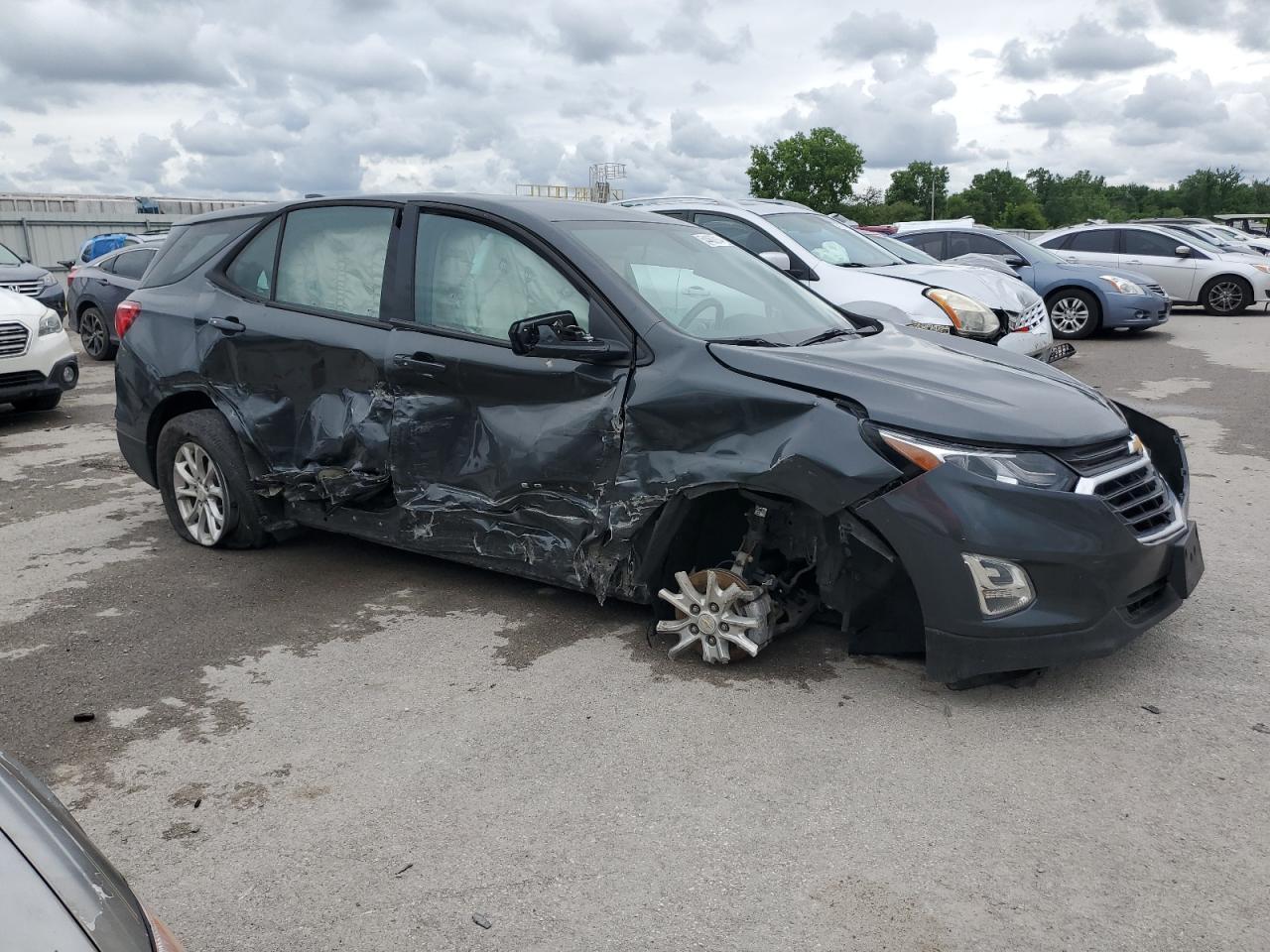 2018 Chevrolet Equinox Ls vin: 2GNAXHEV9J6126649