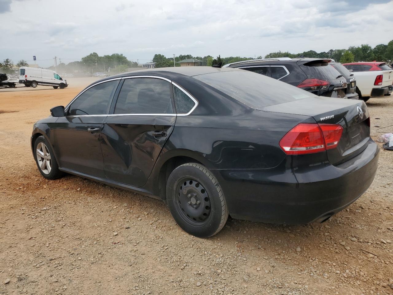 1VWBH7A30DC000830 2013 Volkswagen Passat Se