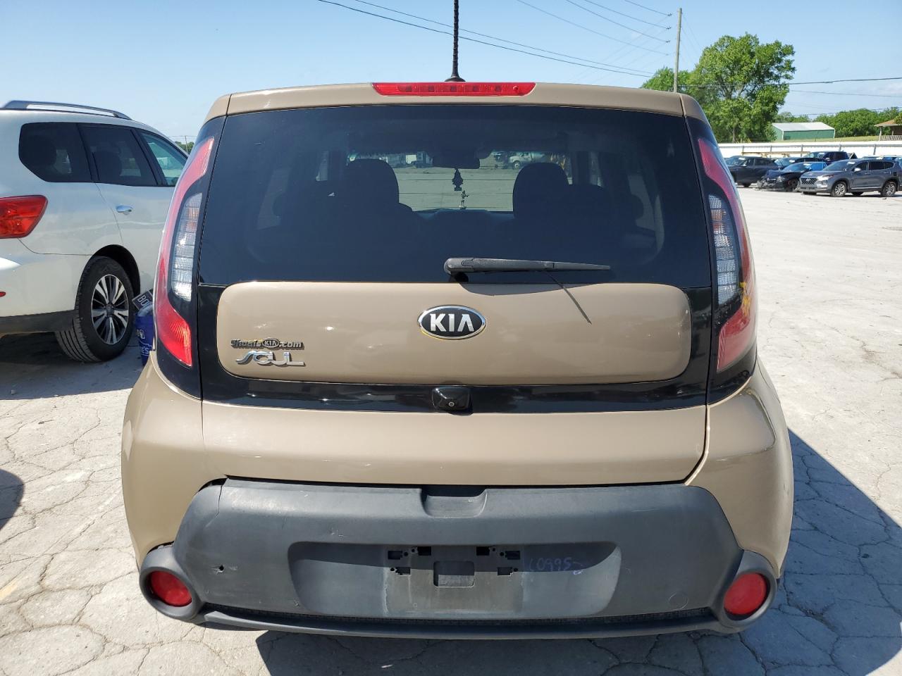 KNDJN2A22G7309553 2016 Kia Soul