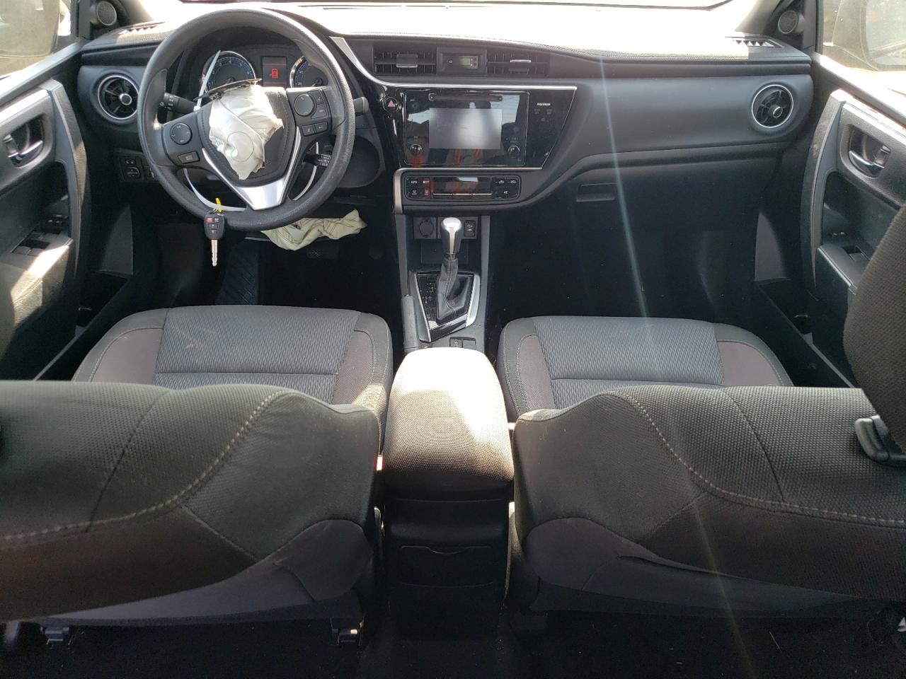 2T1BURHE0HC841402 2017 Toyota Corolla L