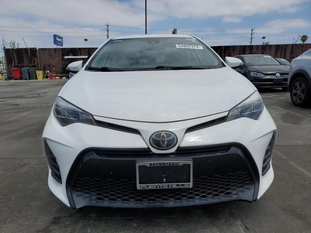 2018 Toyota Corolla L VIN: 5YFBURHE5JP760899 Lot: 54802374