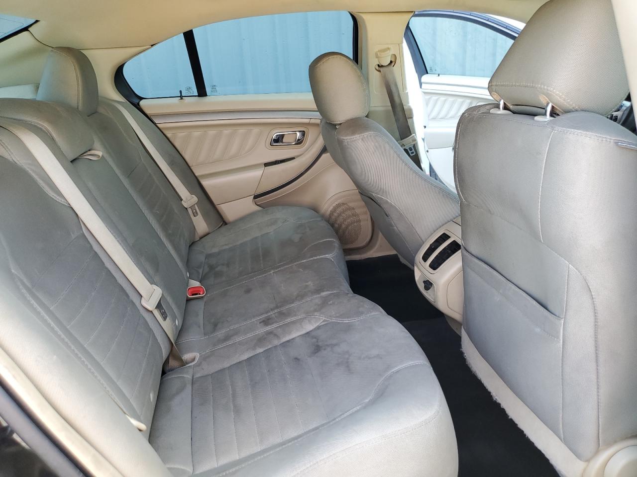 1FAHP2D87FG182375 2015 Ford Taurus Se