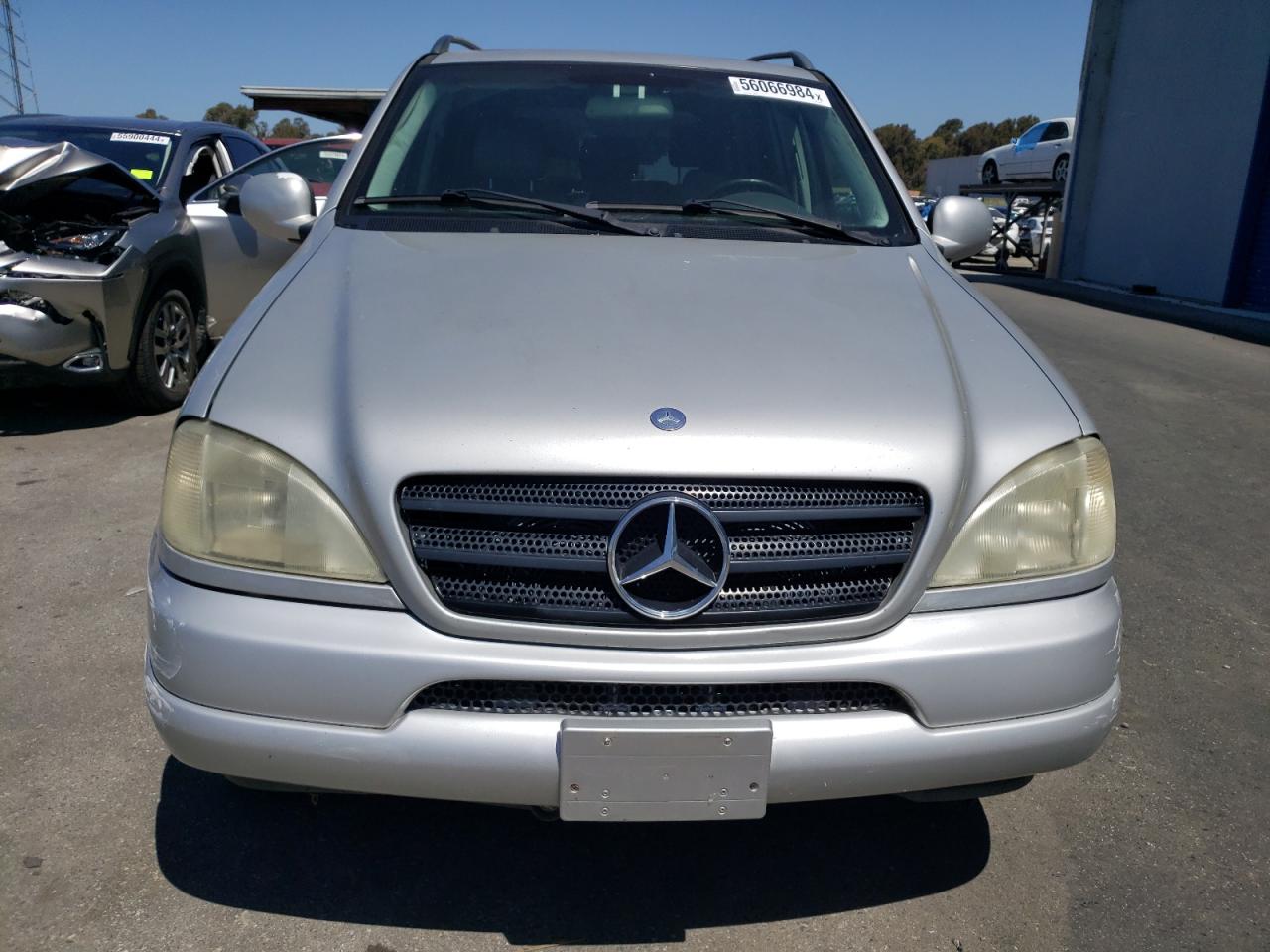 4JGAB54E0YA152931 2000 Mercedes-Benz Ml 320