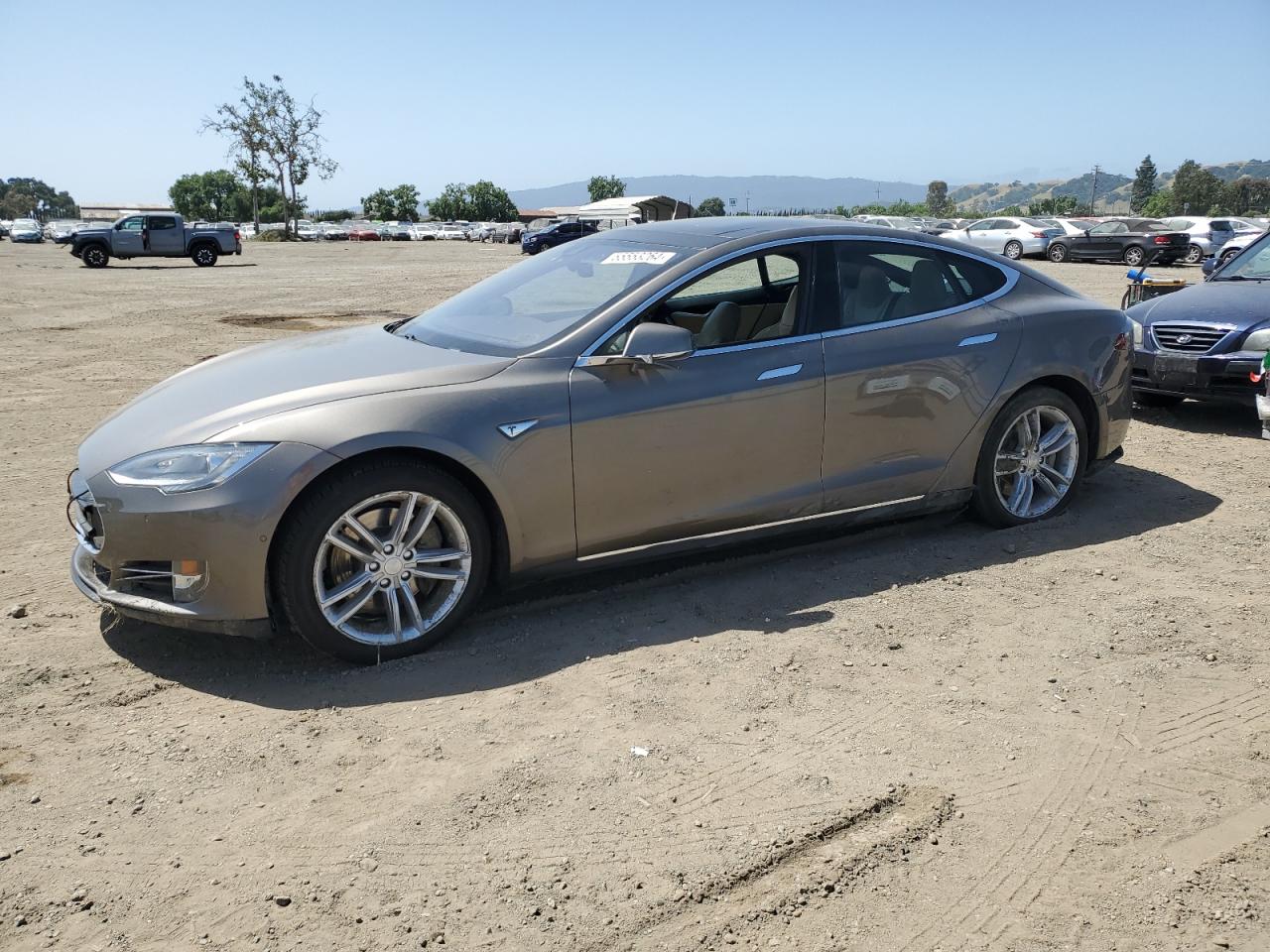 Tesla Model S 2015 