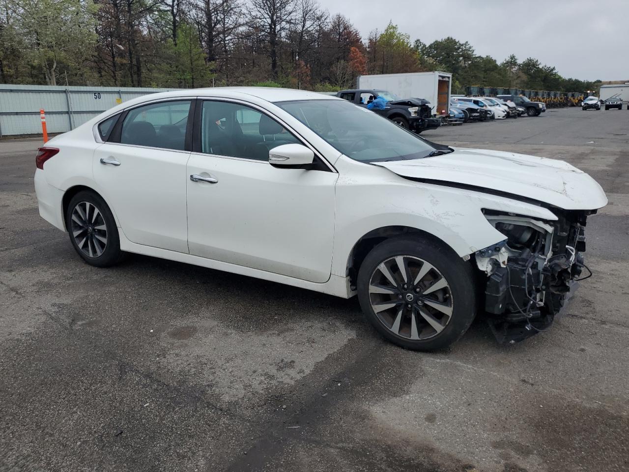 1N4AL3AP2JC167555 2018 Nissan Altima 2.5