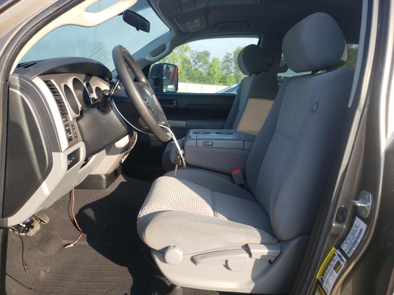 5TFEM5F13CX050698 2012 Toyota Tundra Crewmax Sr5