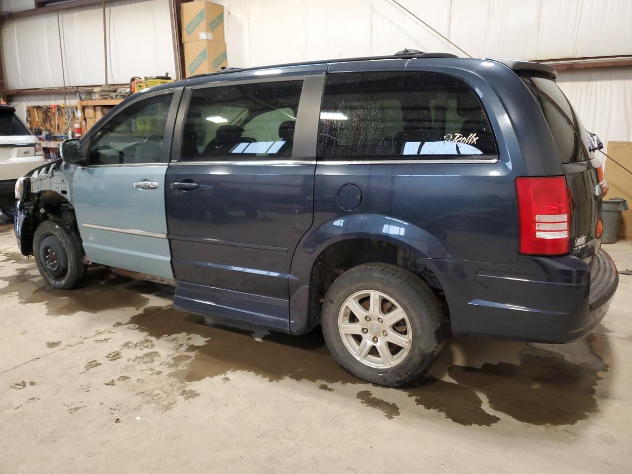 2A8HR64X48R700696 2008 Chrysler Town & Country Limited