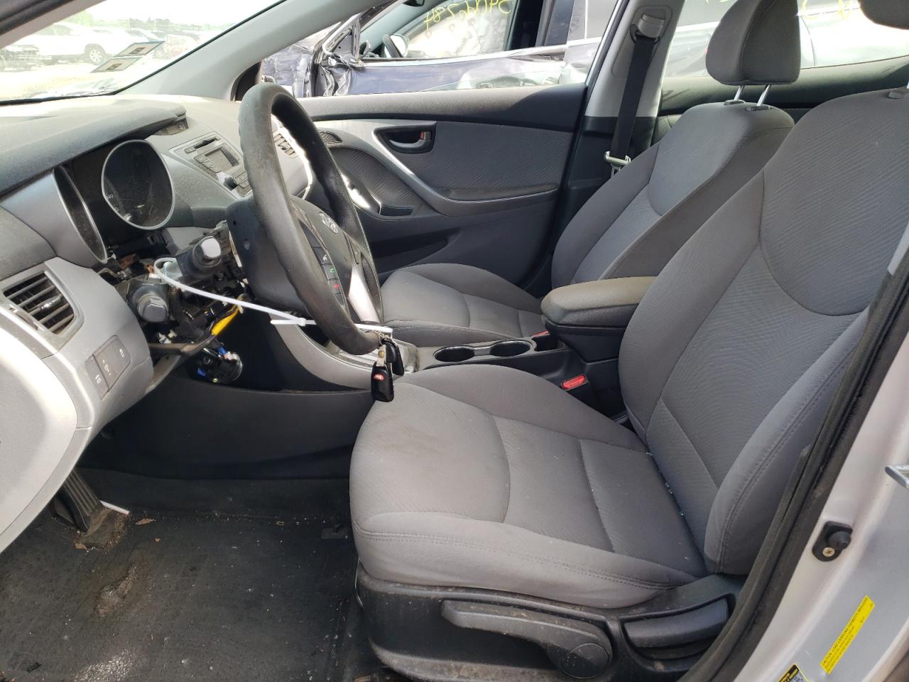 KMHDH4AE7DU653804 2013 Hyundai Elantra Gls