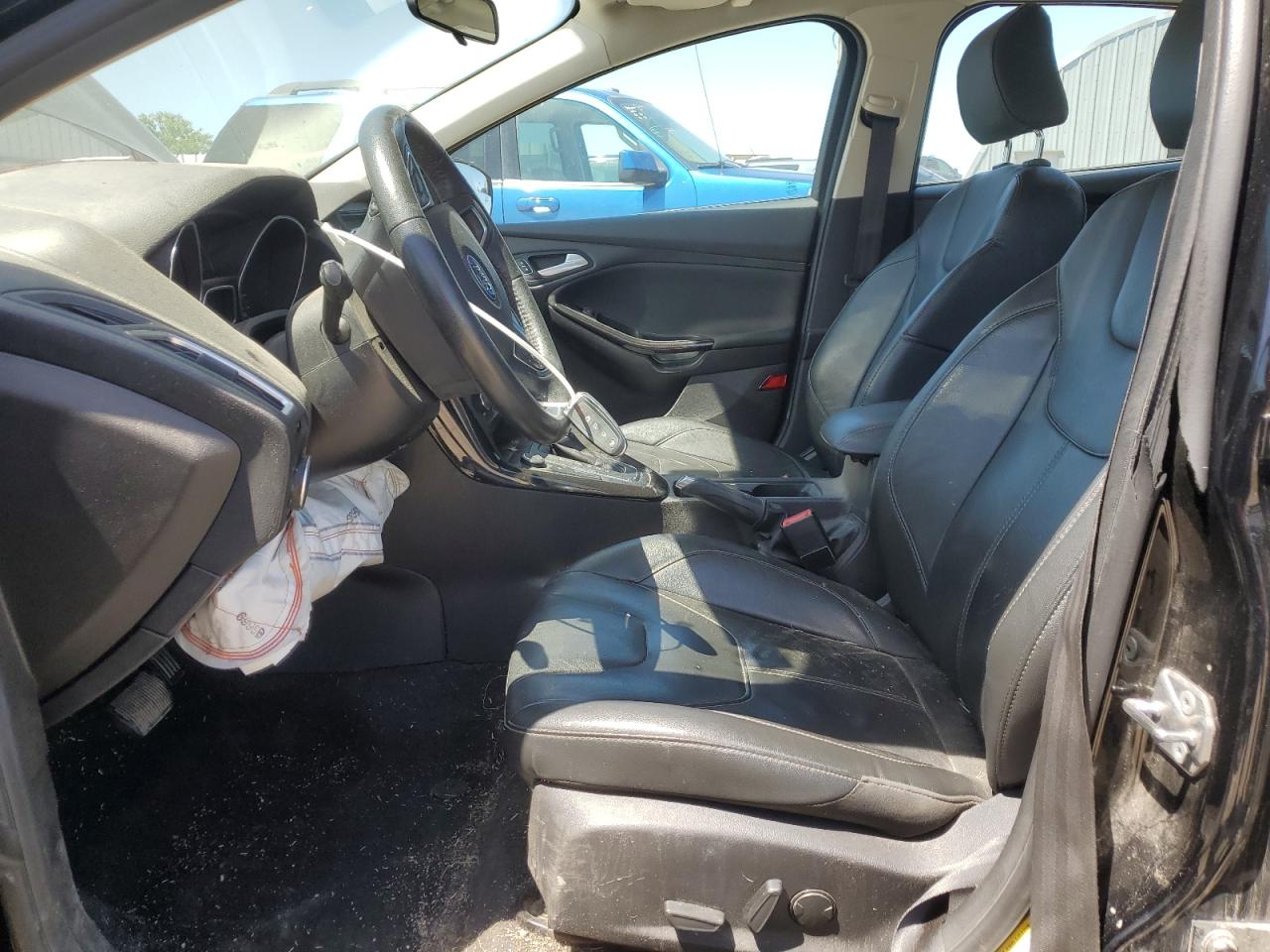 1FADP3J22HL264755 FORD FOCUS 2017