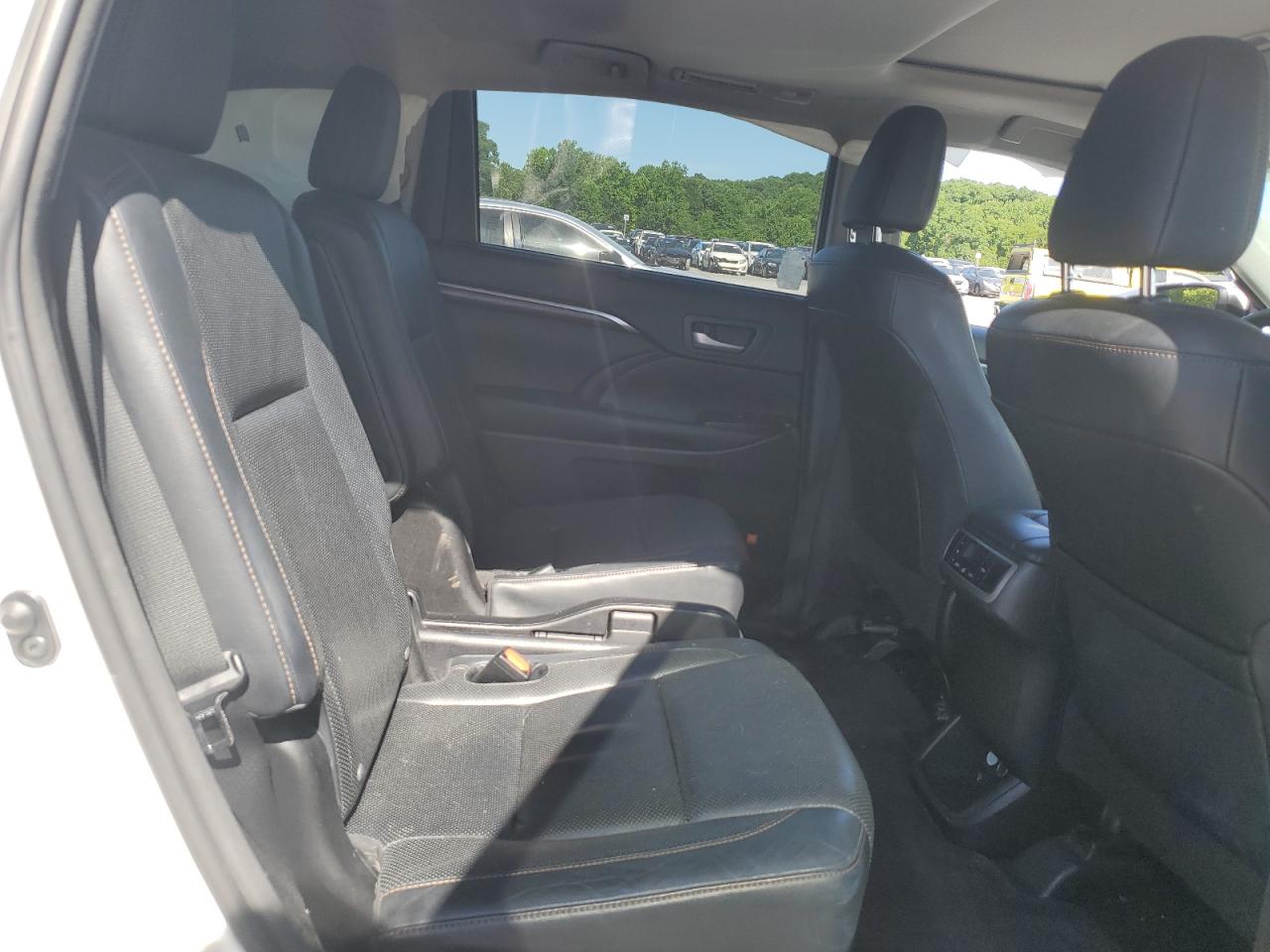 5TDDKRFHXES014909 2014 Toyota Highlander Limited