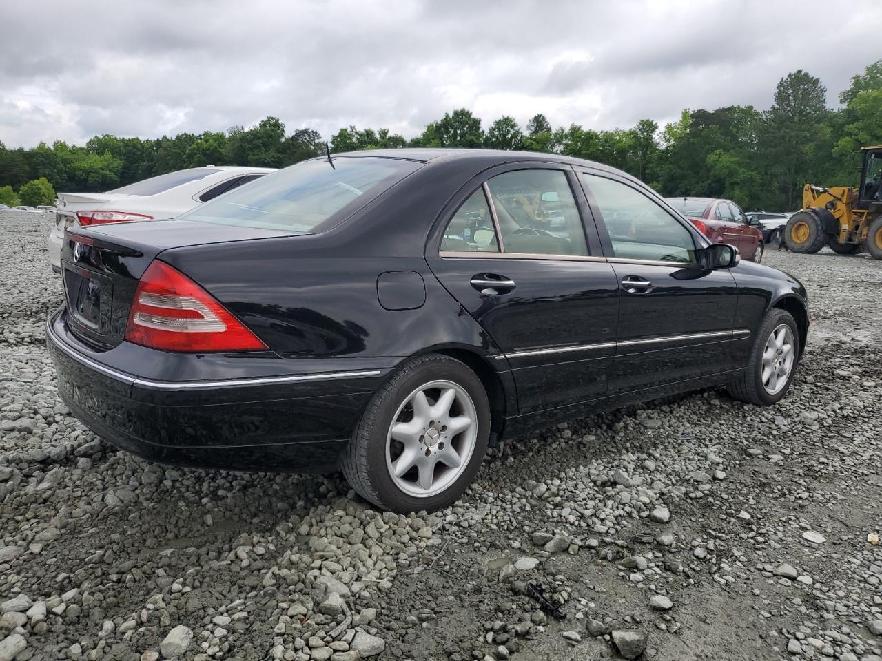 WDBRF61J62F233055 2002 Mercedes-Benz C 240