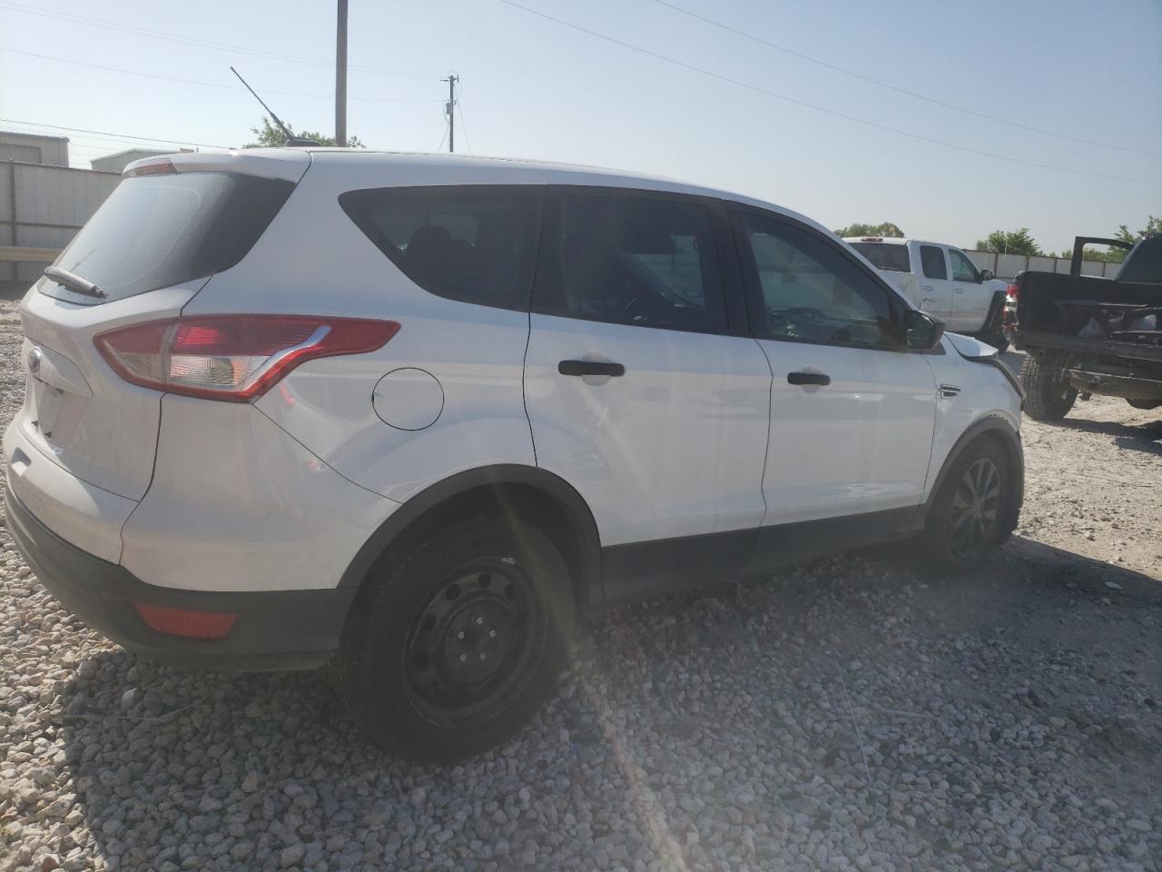 1FMCU0F77GUB71476 2016 Ford Escape S