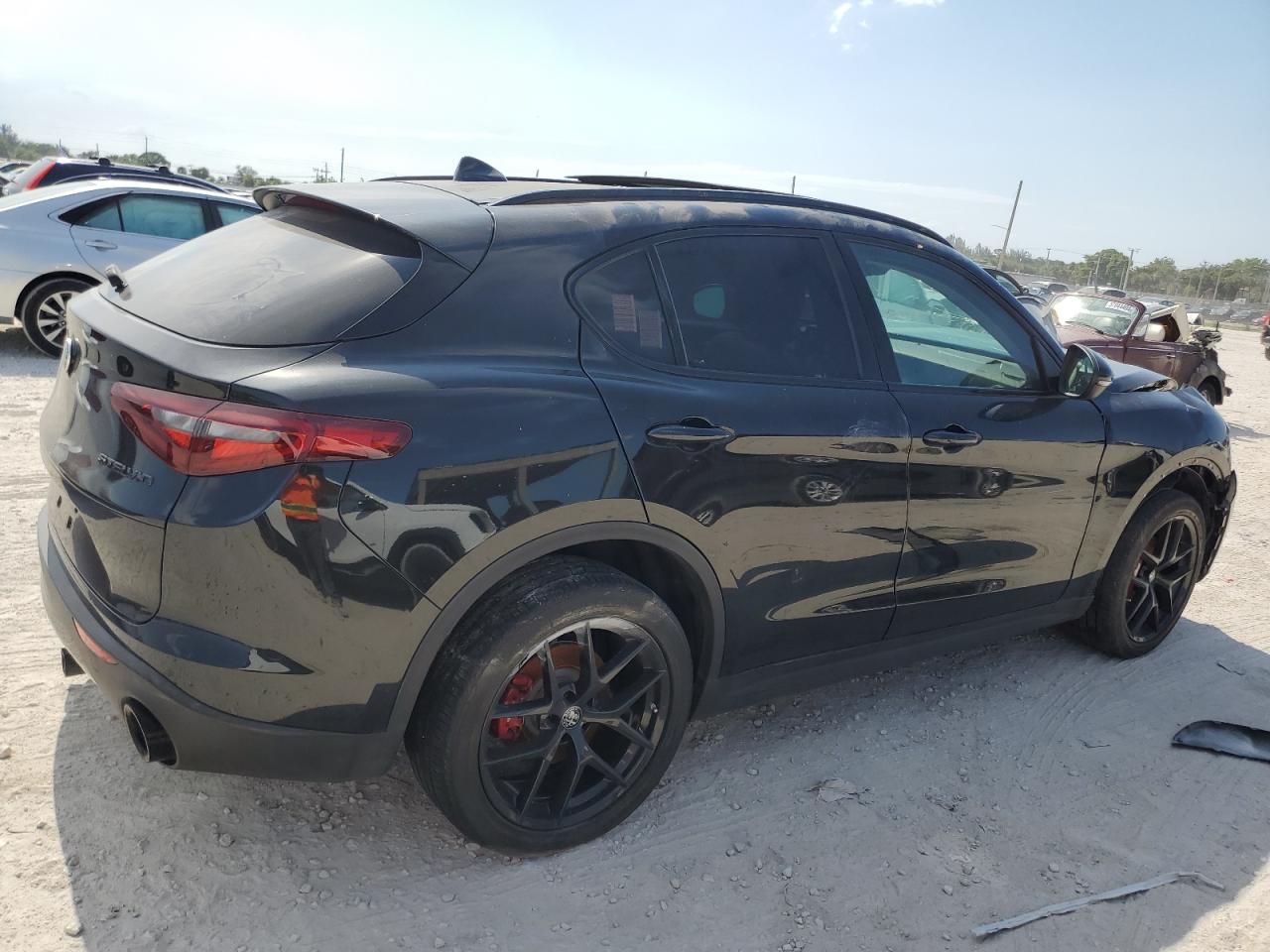 ZASPAJAN6K7C71061 2019 Alfa Romeo Stelvio