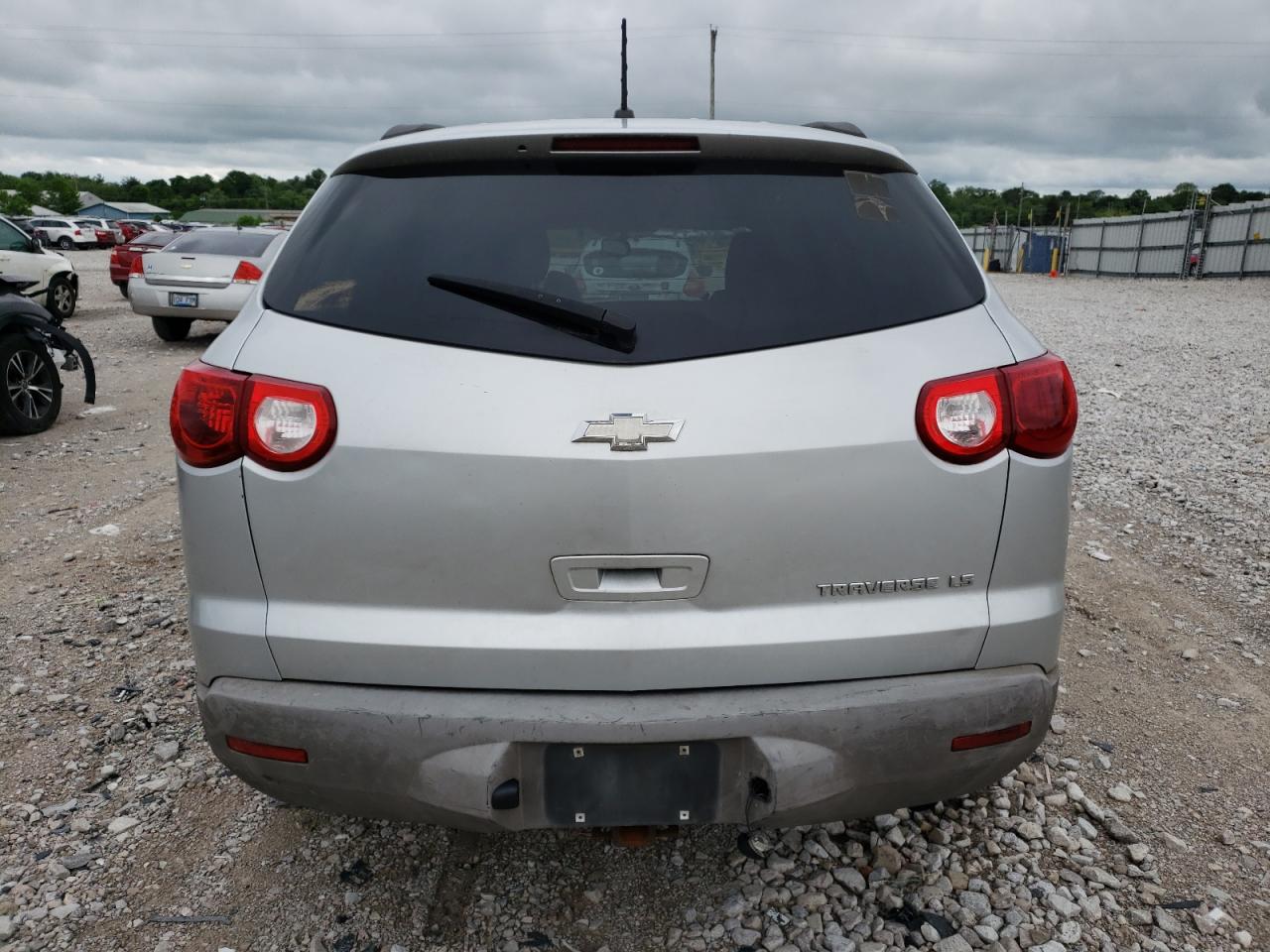 1GNKVEEDXBJ273888 2011 Chevrolet Traverse Ls