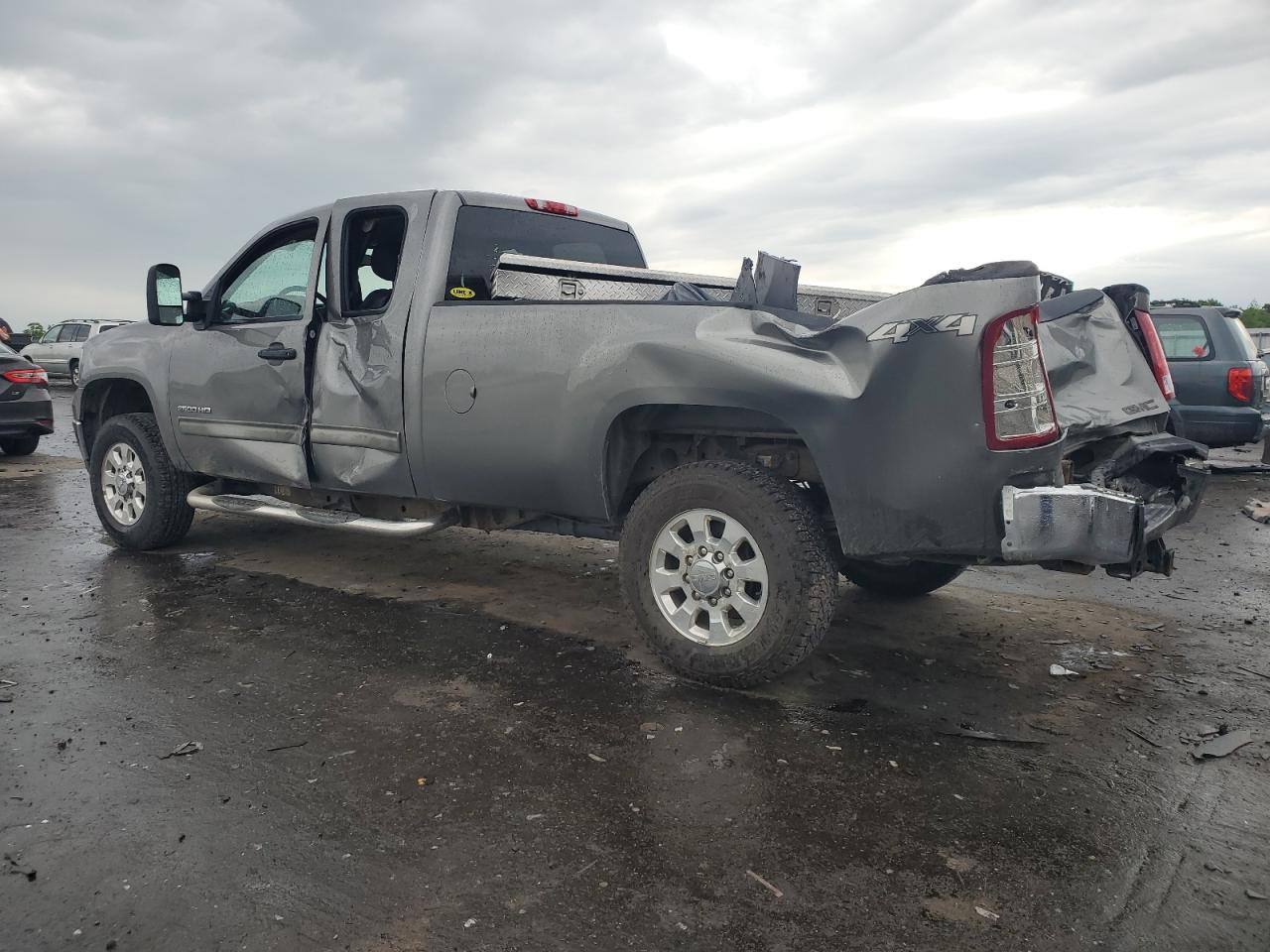 1GT220CG8DZ186075 2013 GMC Sierra K2500 Sle