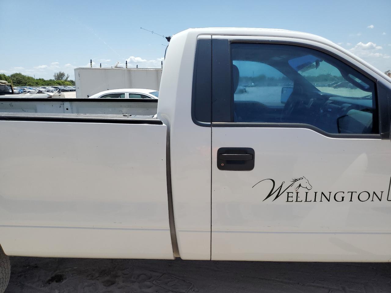 1FTNF1EFXBKD22899 2011 Ford F150