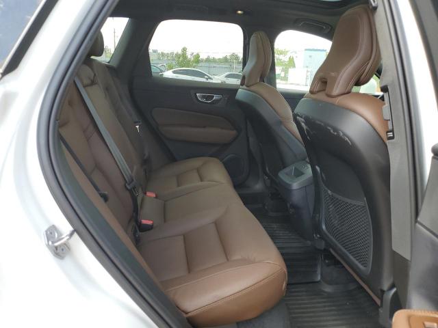 2022 Volvo Xc60 B5 Momentum VIN: LYVL12RK3NB044269 Lot: 56376584