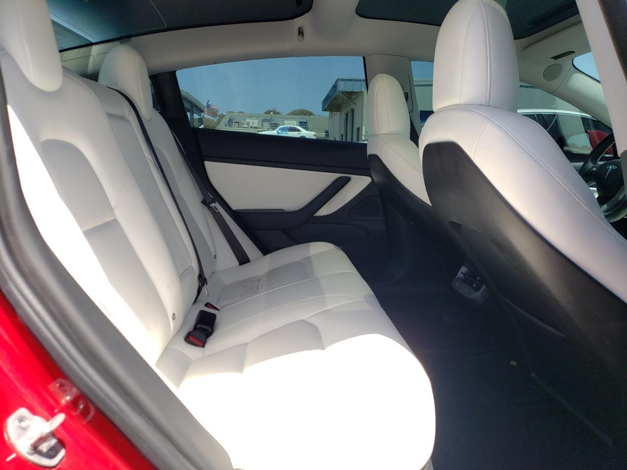 5YJ3E1EB2JF100828 2018 Tesla Model 3