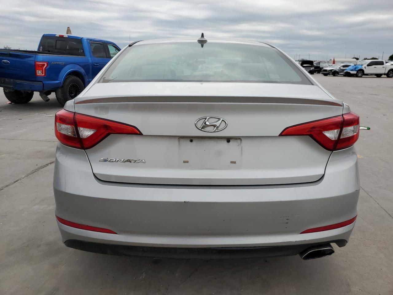 2017 Hyundai Sonata Se vin: 5NPE24AF3HH562337