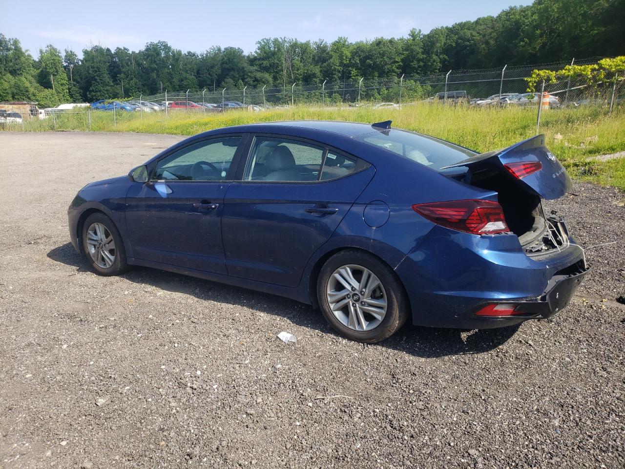 2020 Hyundai Elantra Sel vin: 5NPD84LF1LH546993