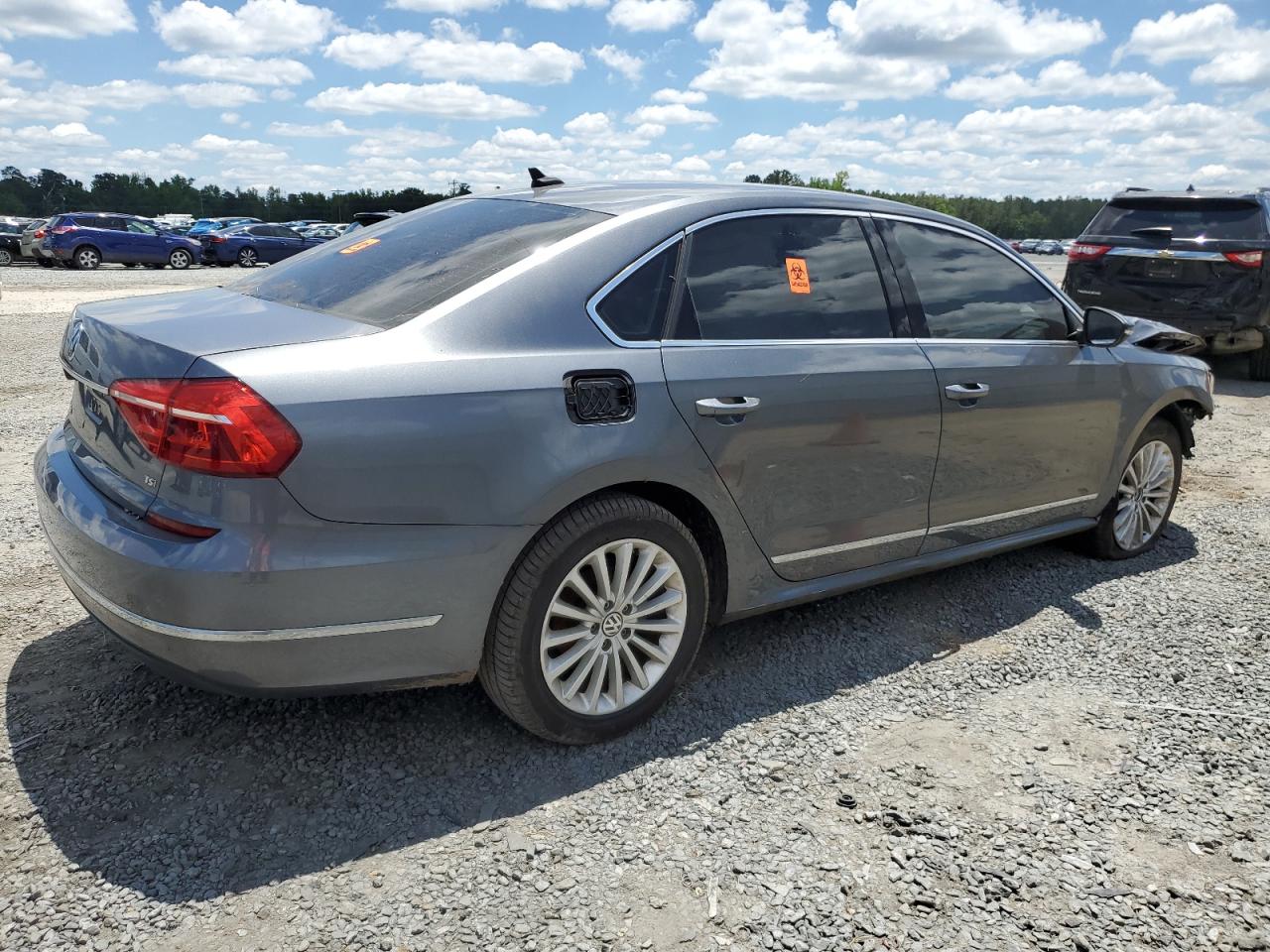 2016 Volkswagen Passat Se vin: 1VWBT7A33GC032836