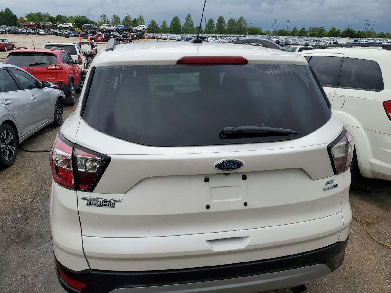 2018 Ford Escape Se vin: 1FMCU9GD9JUB52086