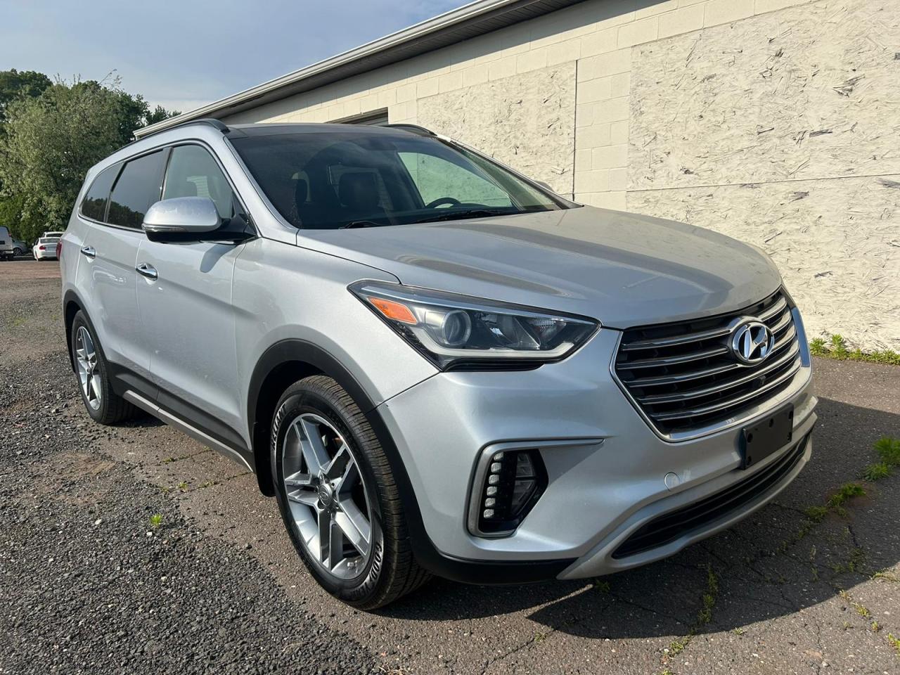 KM8SR4HF8HU209582 2017 Hyundai Santa Fe Se Ultimate