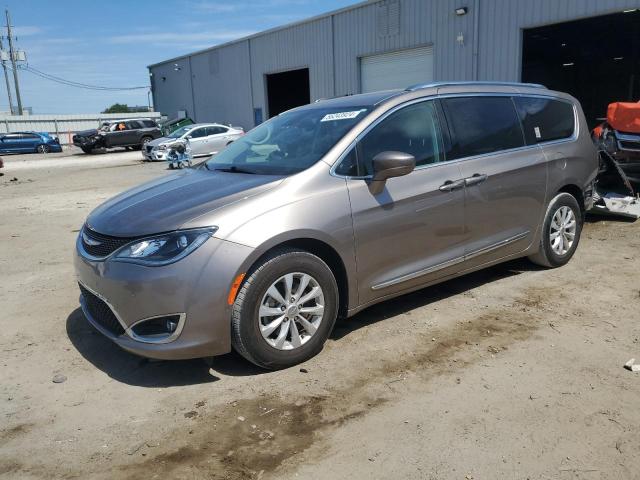 2018 Chrysler Pacifica Touring L VIN: 2C4RC1BG5JR166861 Lot: 56243924