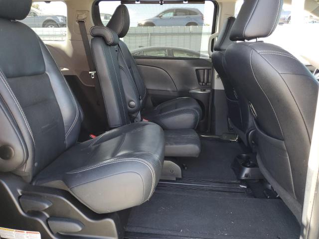 2017 TOYOTA SIENNA SE 5TDXZ3DC9HS806373