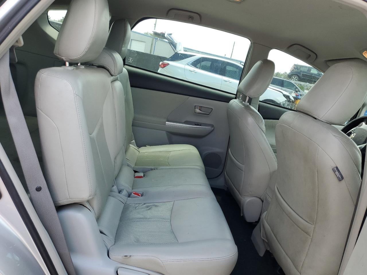 JTDZN3EUXC3013654 2012 Toyota Prius V