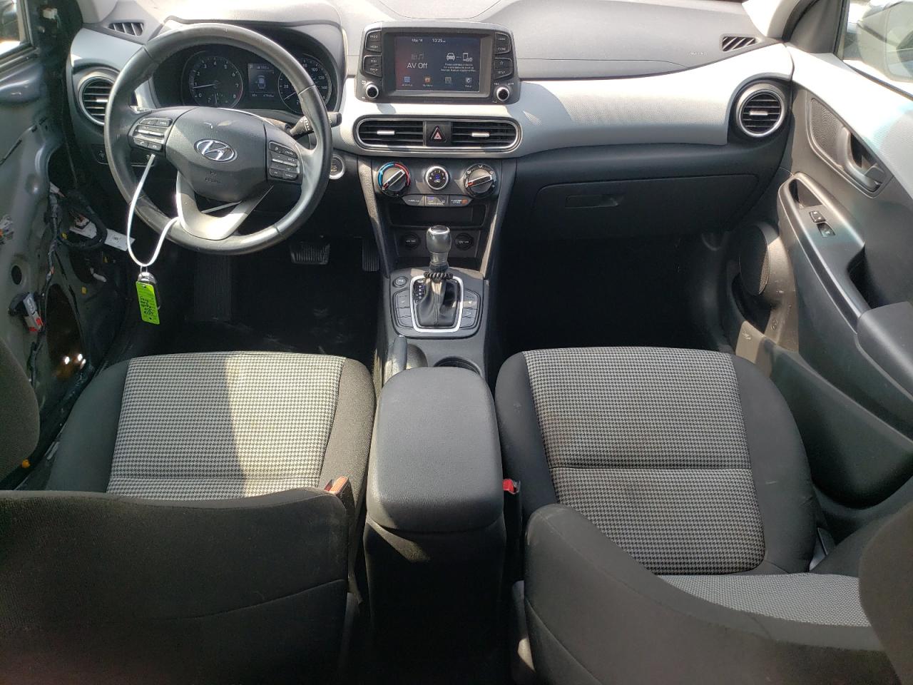 KM8K22AA6JU145779 2018 Hyundai Kona Sel