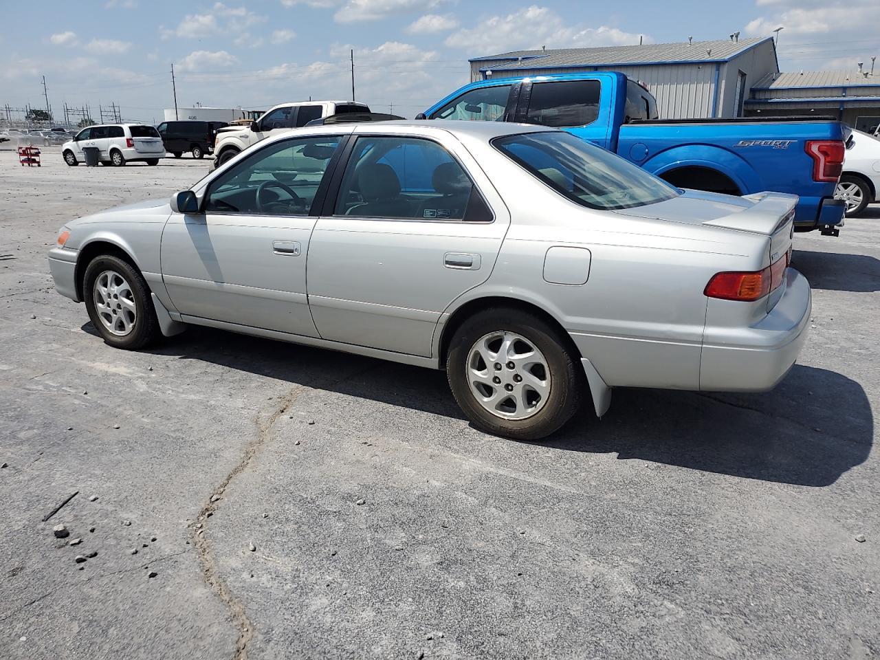 4T1BF22KX1U126292 2001 Toyota Camry Le