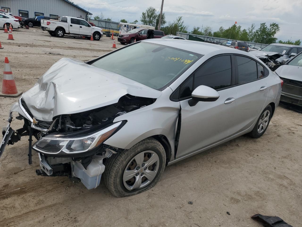 2017 Chevrolet Cruze Ls vin: 1G1BC5SM3H7199439