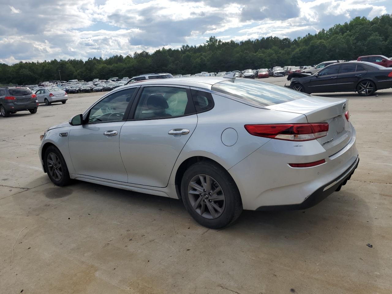 2020 Kia Optima Lx vin: 5XXGT4L36LG423171