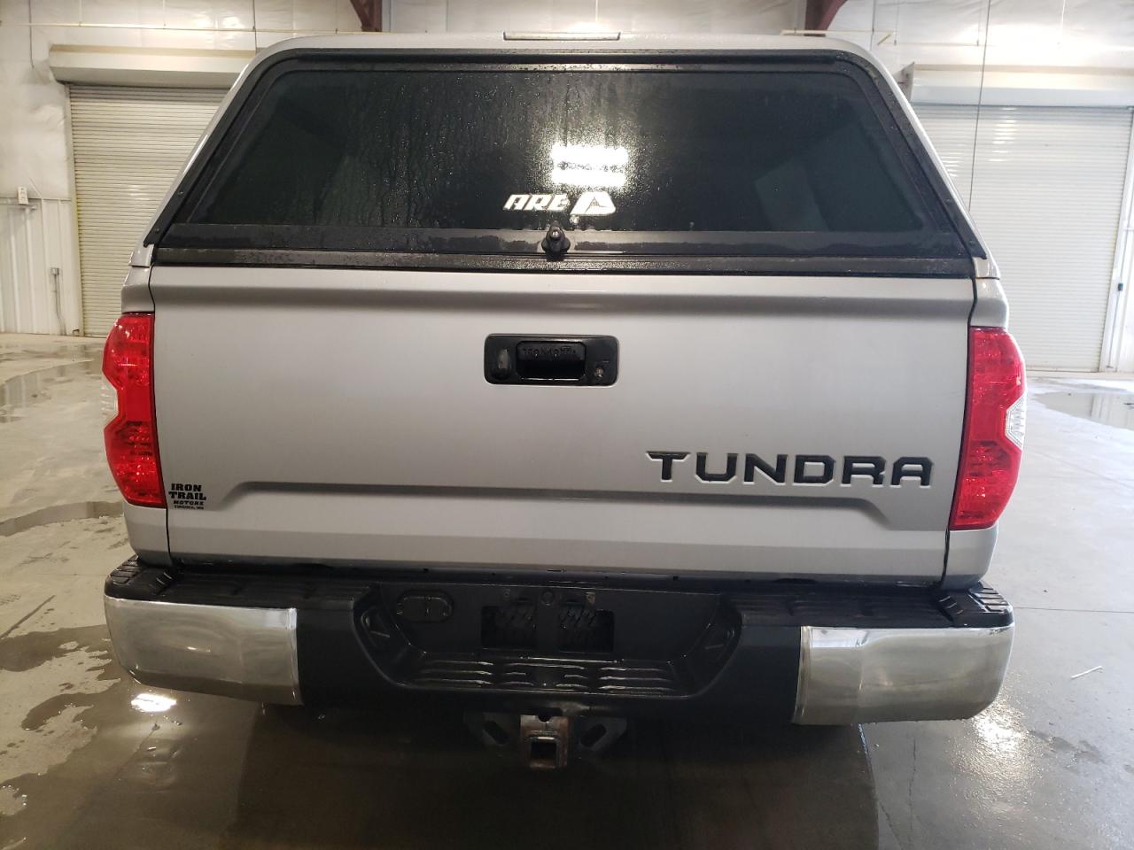 5TFUW5F19JX763088 2018 Toyota Tundra Double Cab Sr/Sr5