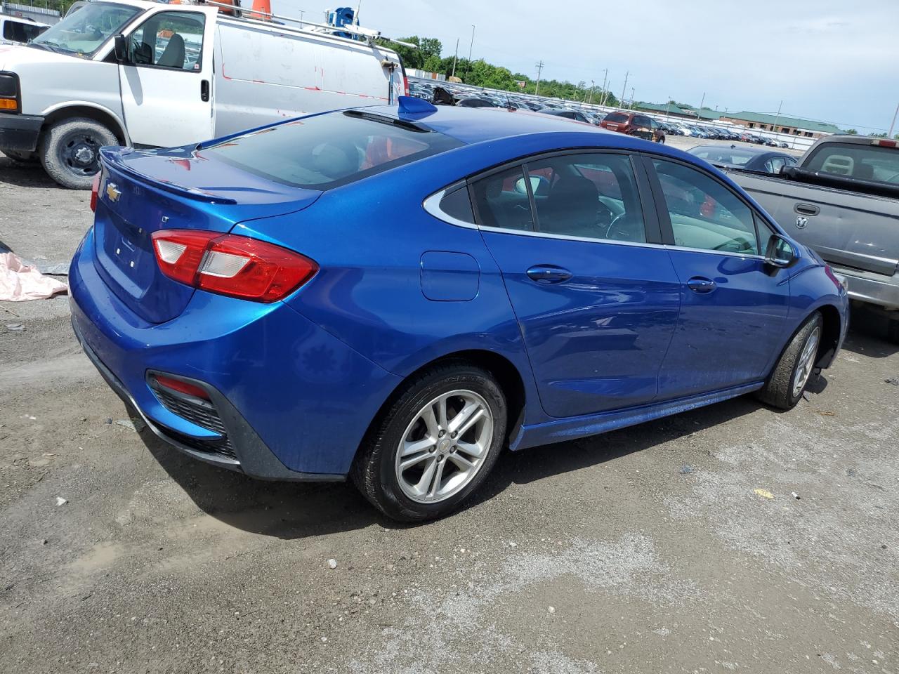 2018 Chevrolet Cruze Lt vin: 1G1BE5SM2J7220734