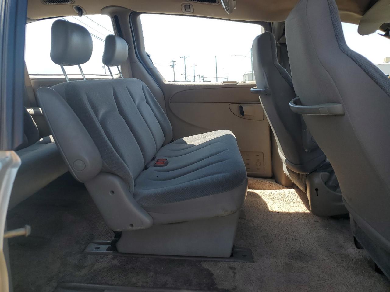 1B4GP44352B631885 2002 Dodge Grand Caravan Sport