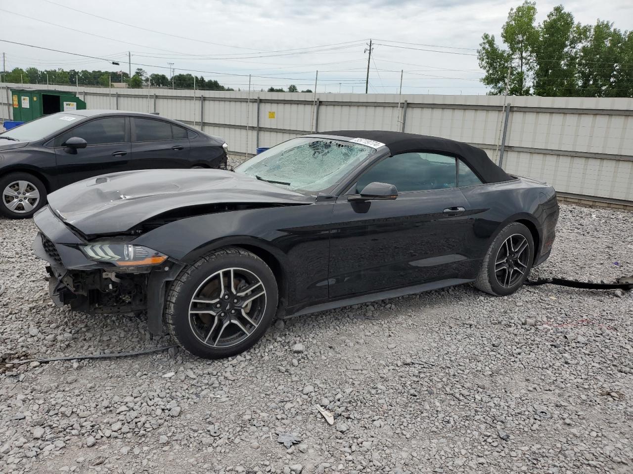 1FATP8UH8J5110098 2018 Ford Mustang