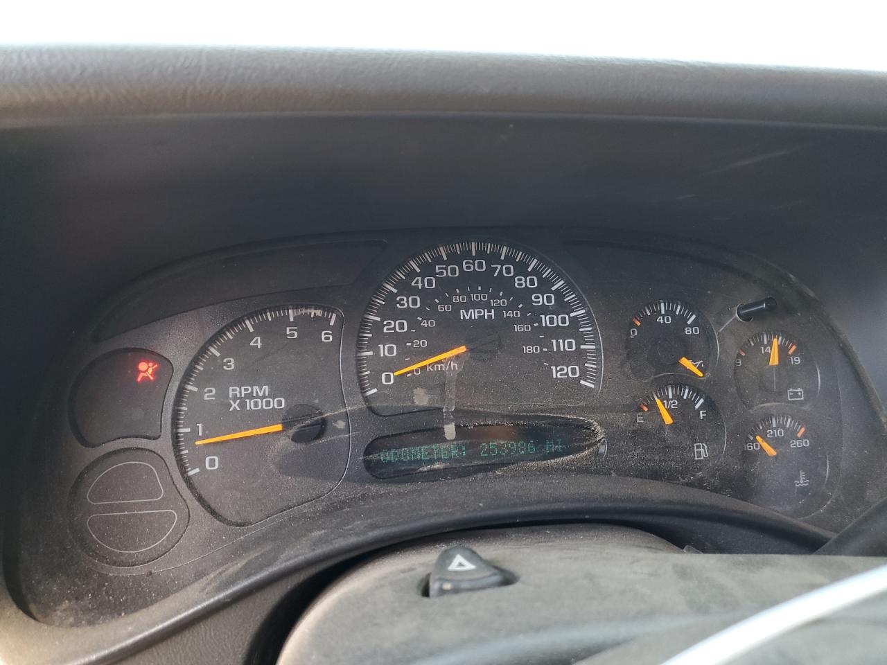 2GTEK19VX51226241 2005 GMC New Sierra K1500