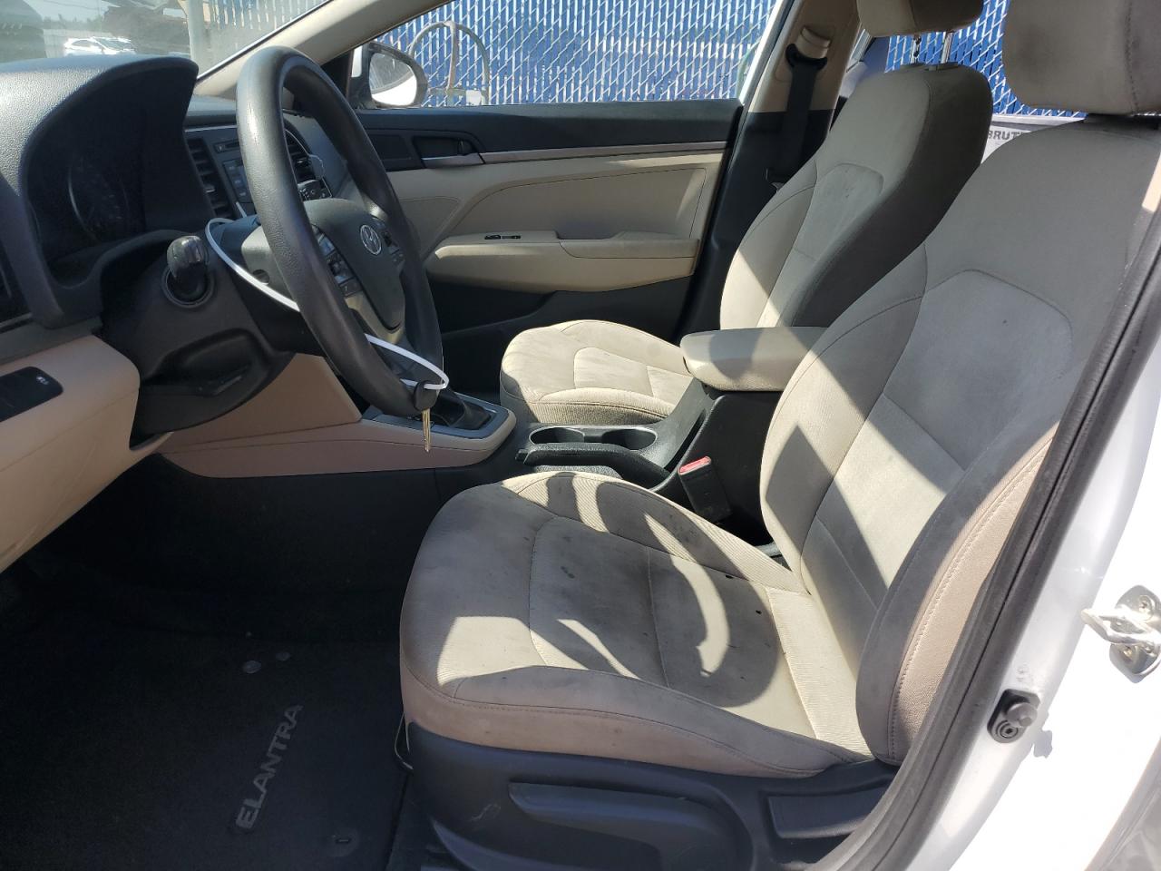 5NPD74LF0JH349765 2018 Hyundai Elantra Se