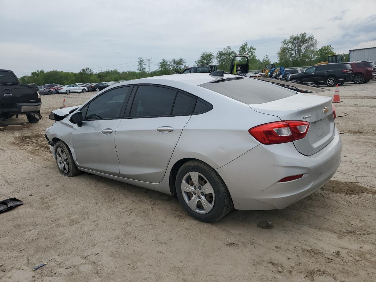 2017 Chevrolet Cruze Ls vin: 1G1BC5SM3H7199439