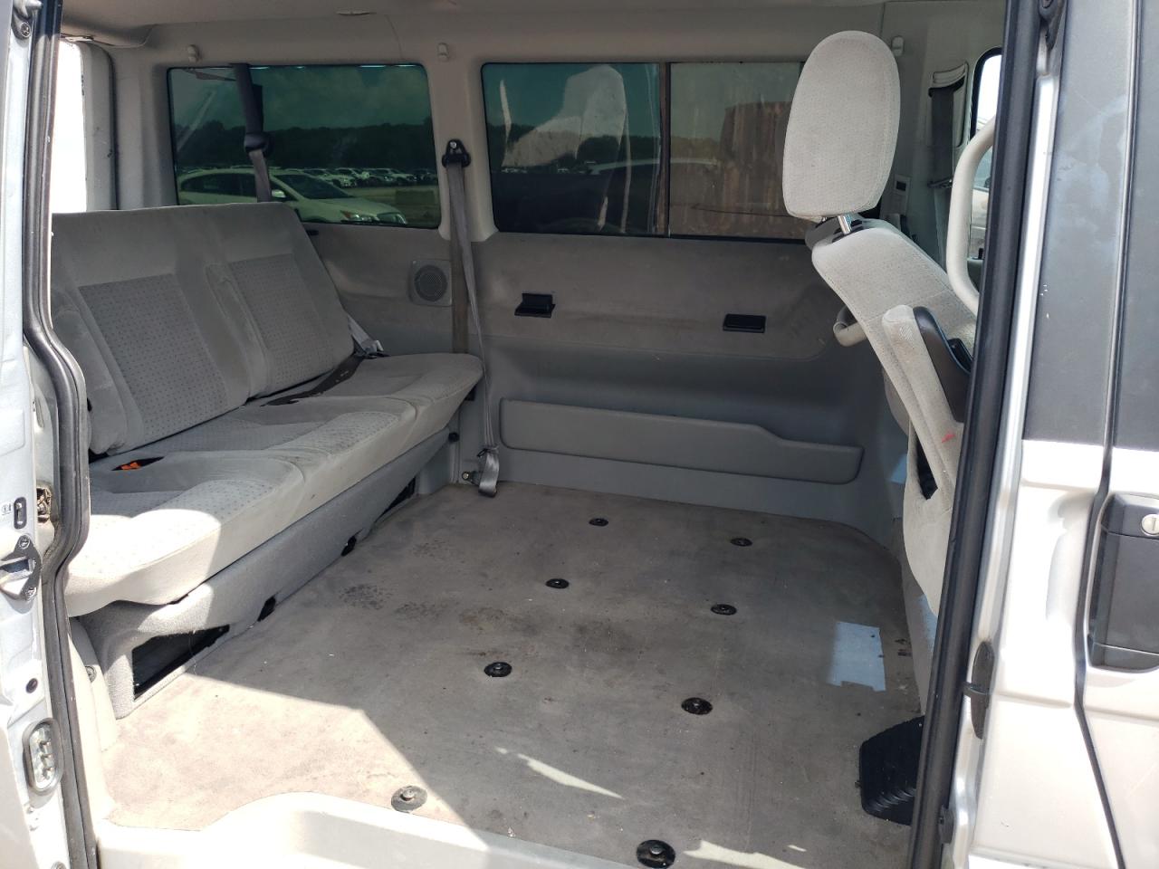 WV2KB47043H013891 2003 Volkswagen Eurovan Gls